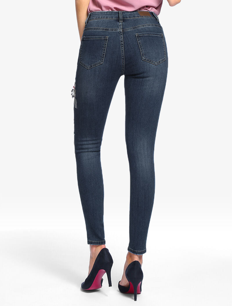 Jean 7/8 con paneles florales - denim crudo