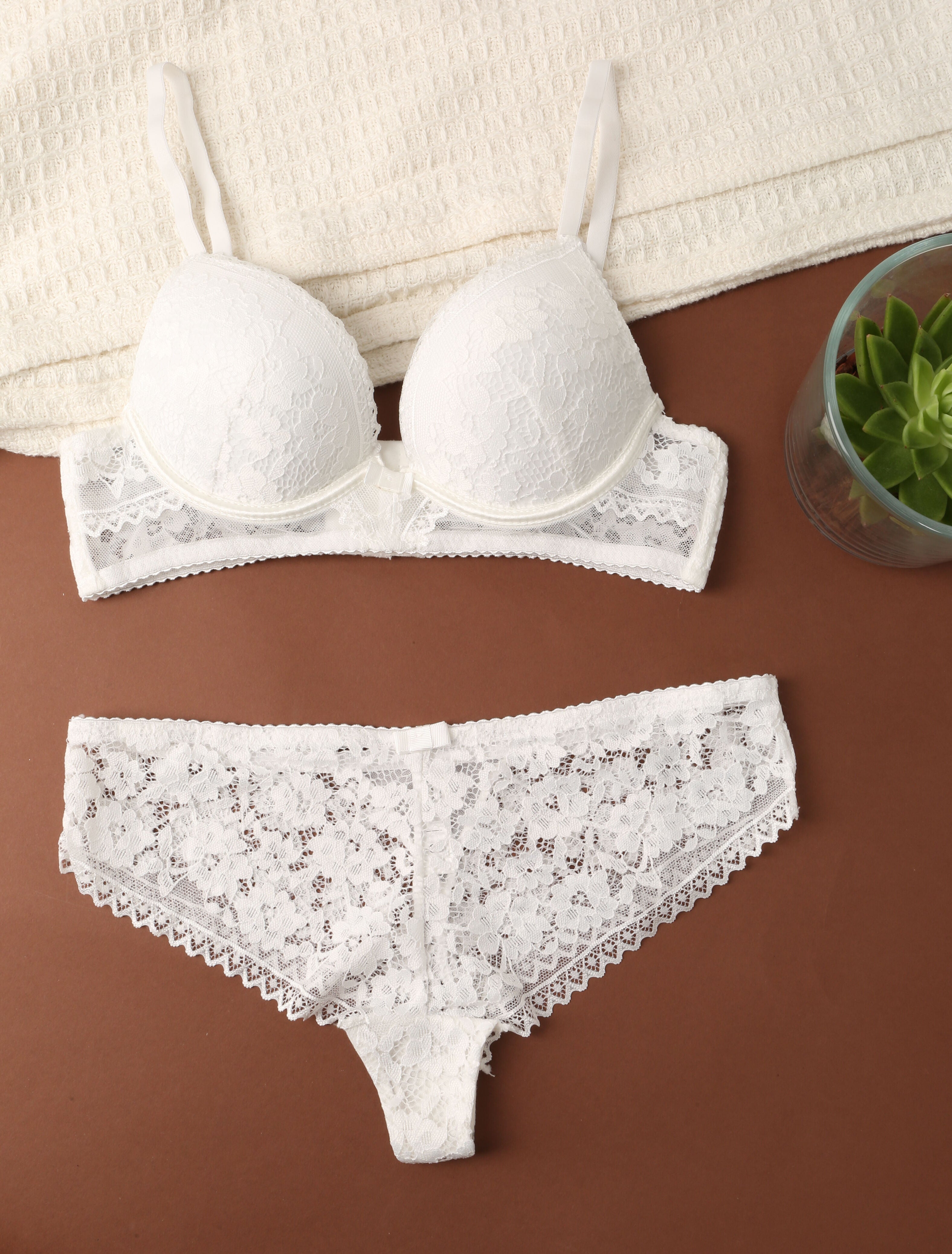 Ensemble en dentelle à motifs fleuris - Blanc - 1