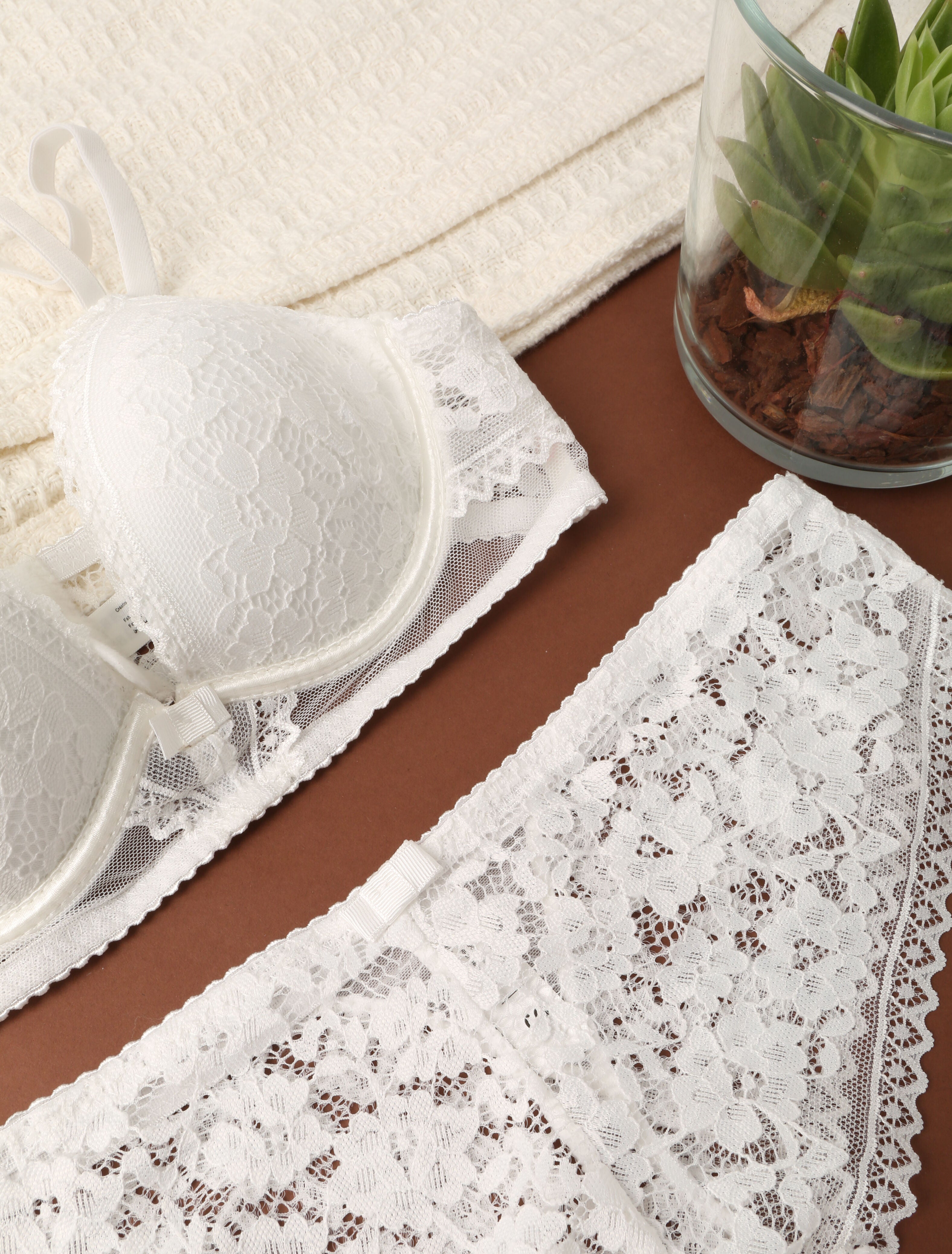 Ensemble en dentelle à motifs fleuris - Blanc - 3