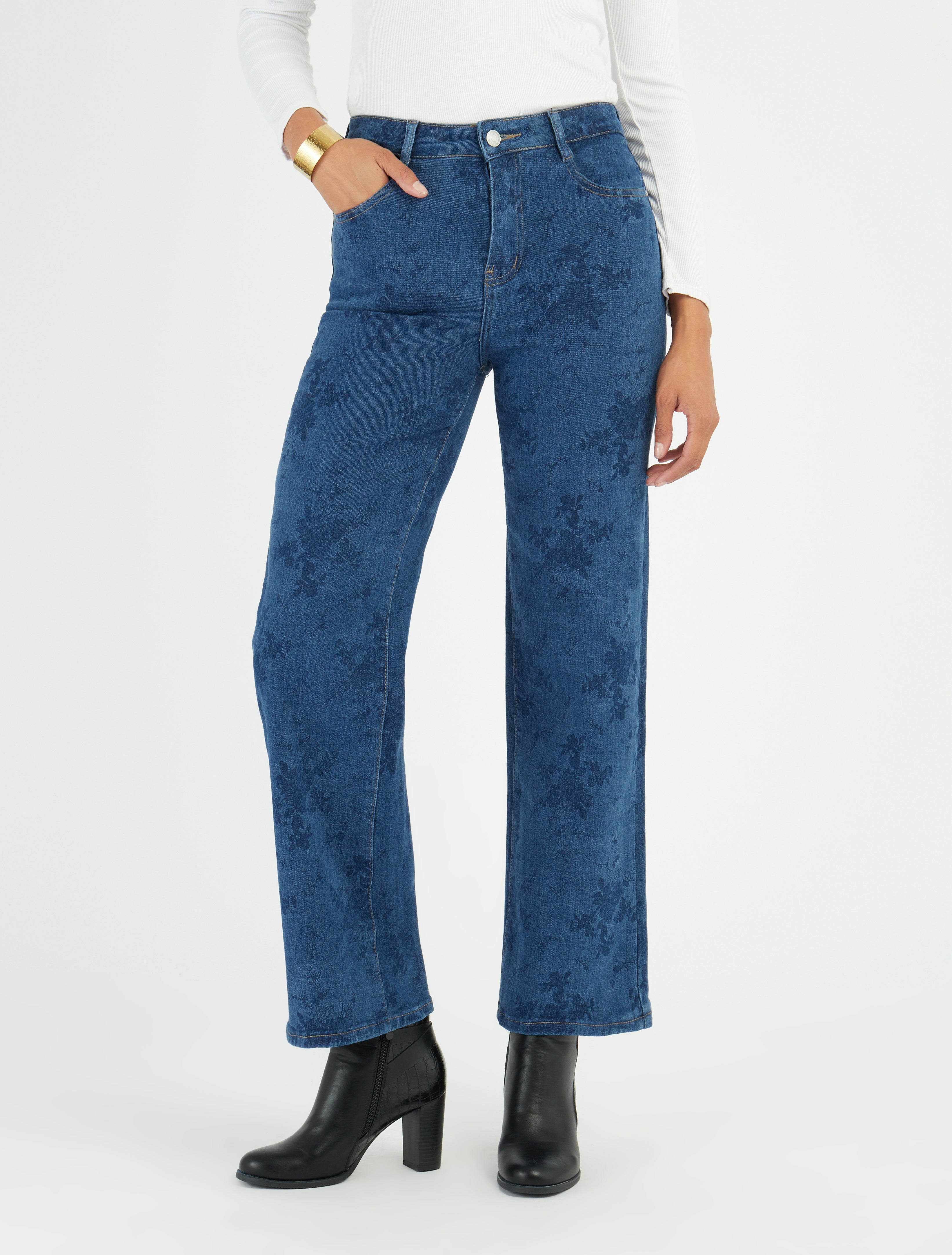 Vaqueros rectos de talla estándar con estampado floral - Azul