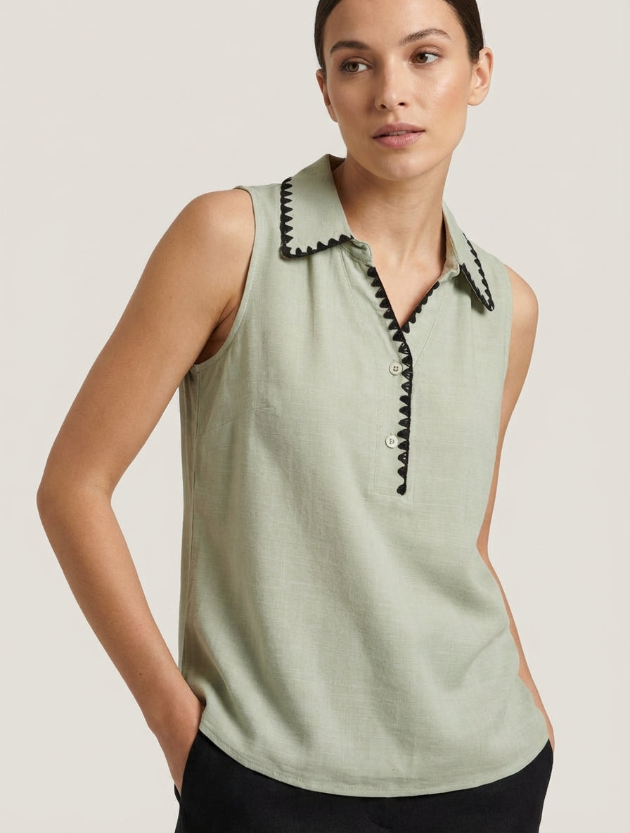 Blusa sin mangas con cuello bordado - Verde almendra