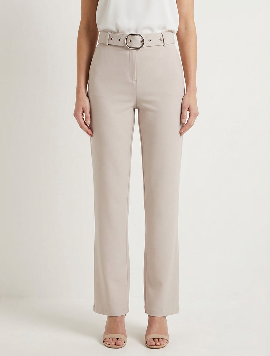 Pantalón recto con cinturón - Beis