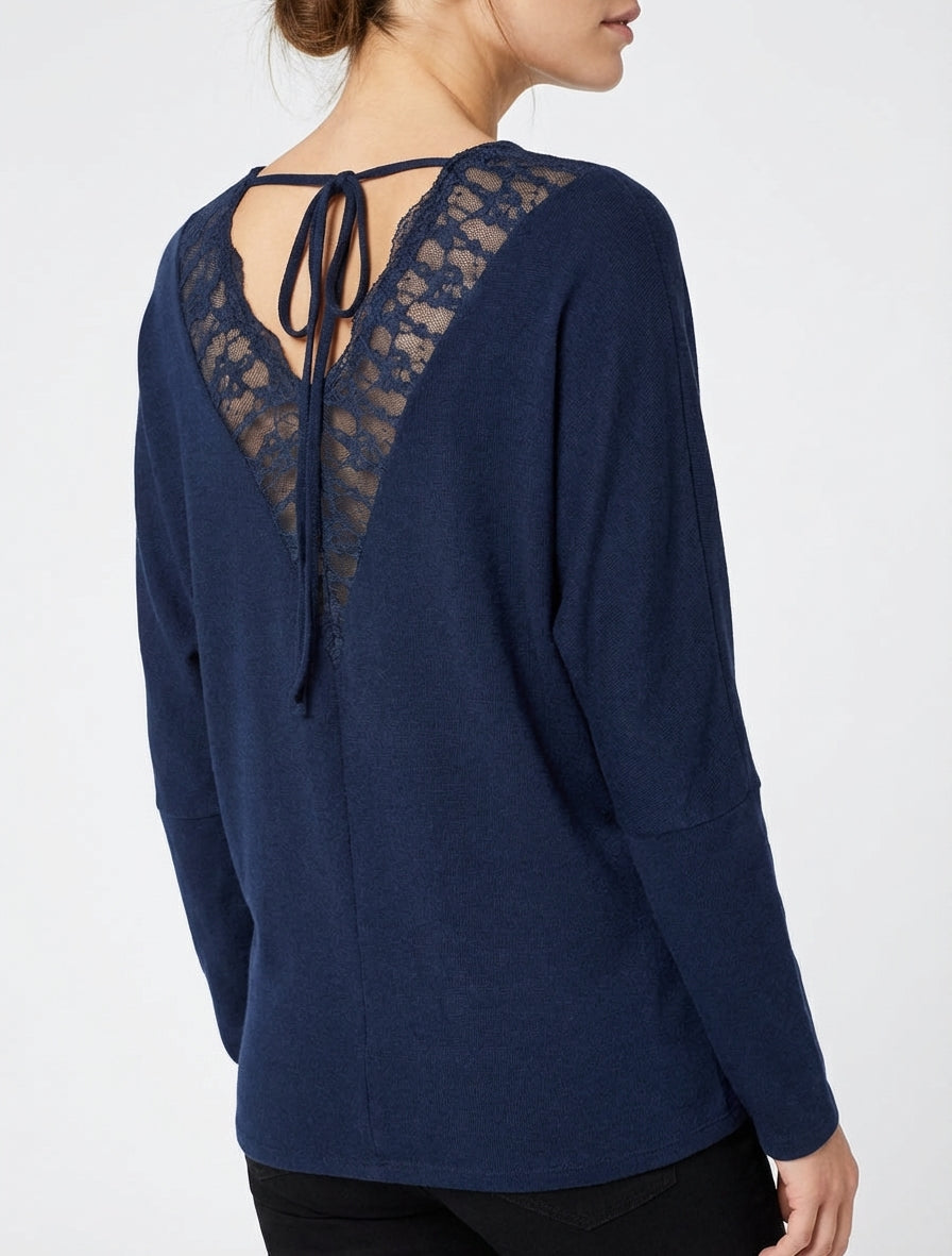 Suéter fino liso con encaje en la espalda. - Marine