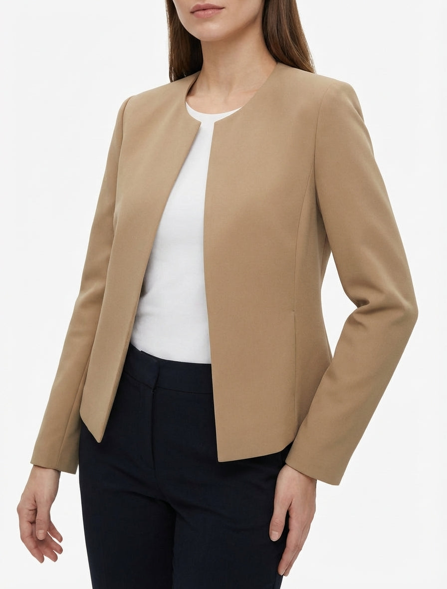 Chaqueta recta con cuello redondo y hombreras. - Camello