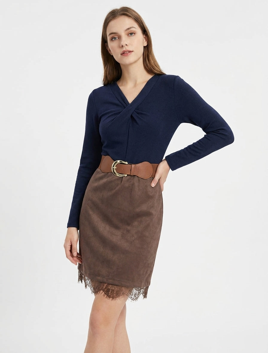 Vestido recto de punto y ante con bordes de encaje. - Marrón/marino