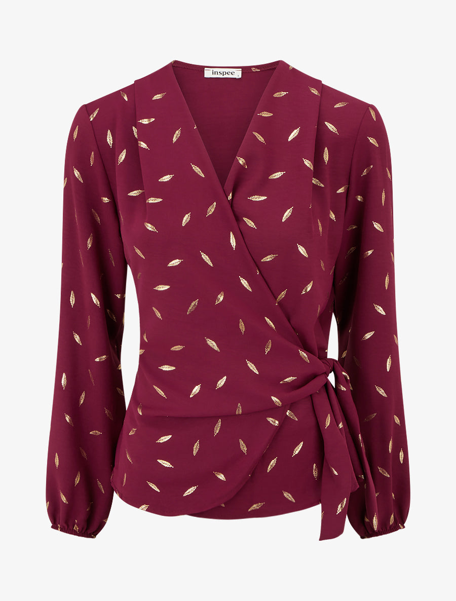 Top estilo cartera con plumas irisadas - Burdeos