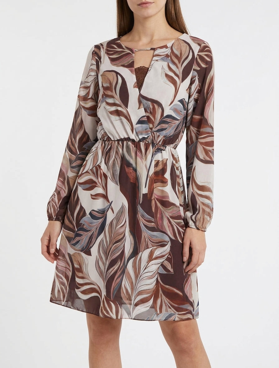Vestido evasé con estampado de hojas estilizadas - Marrón