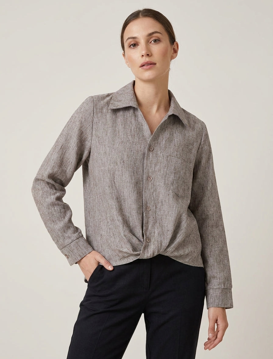 Blusa holgada de manga larga con bolsillo de parche. - Topo
