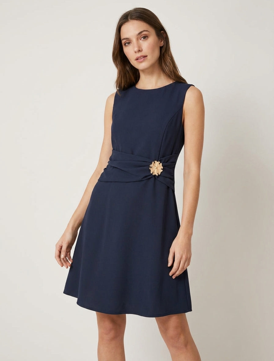 Vestido sin mangas con incrustación de joya - Marine