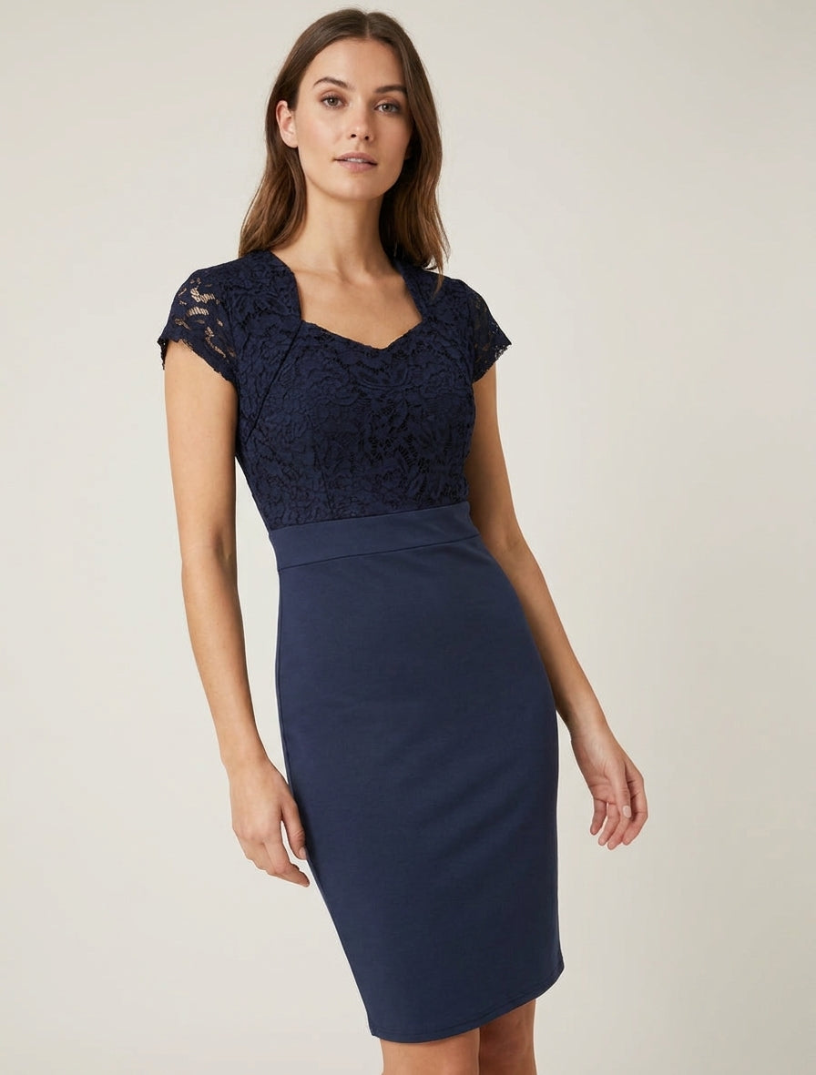 Vestido ajustado con busto de encaje y mangas cortas. - Marine