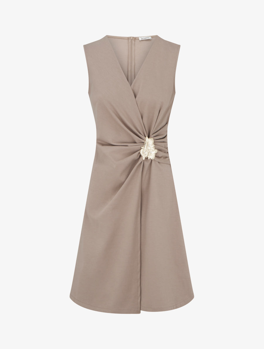 Robe sans manches à bijou floral - Taupe - 1