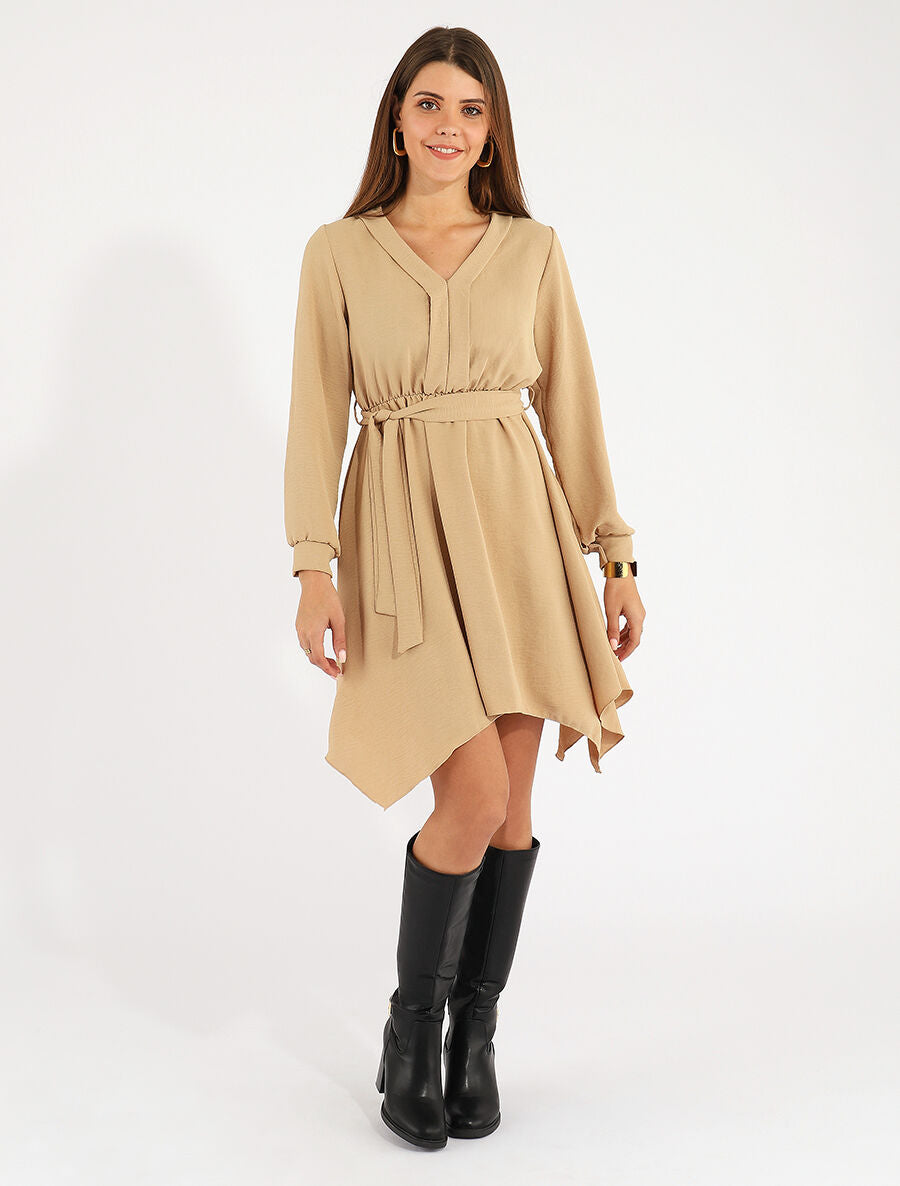 Robe unie élastiquée à bas asymétrique - Camel - 4
