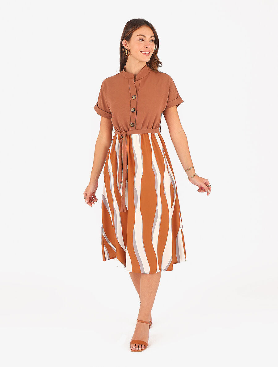 Robe midi manches courtes motifs graphiques - Camel - 4