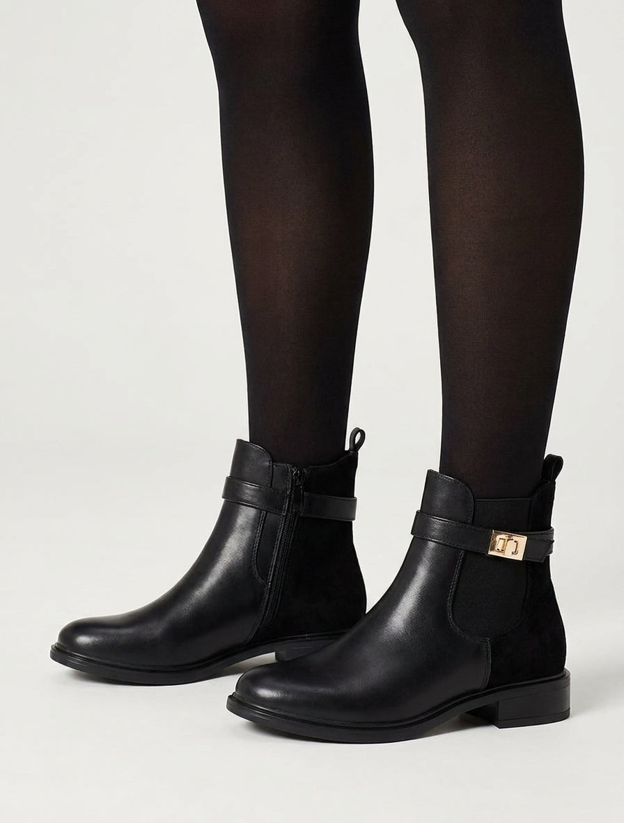 Botines lisas con contrafuerte de ante - Negro