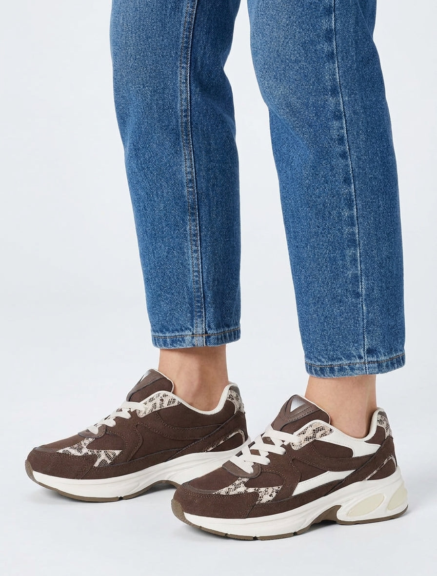 Zapatillas de ante con inserción de leopardo - Chocolate