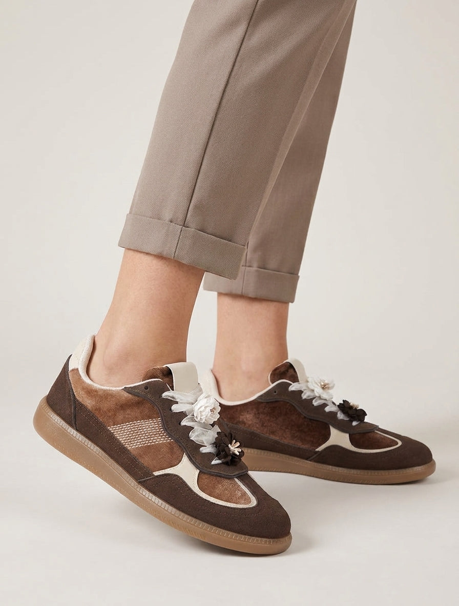 Zapatillas con inserciones de terciopelo - Chocolate