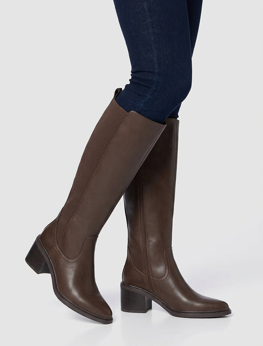 Botas elásticas de imitación con punta puntiaguda - Marrón