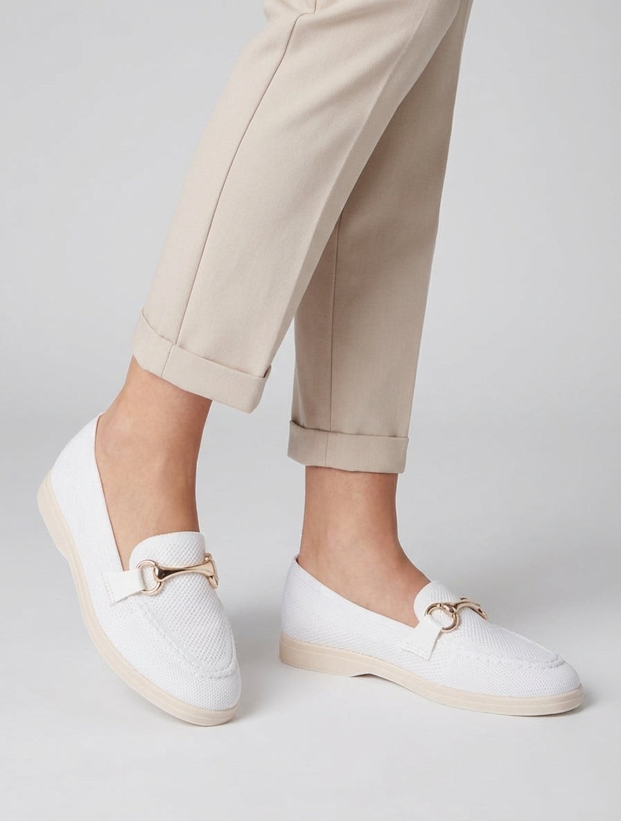 Mocasines de malla con hebilla decorativa - Blanco