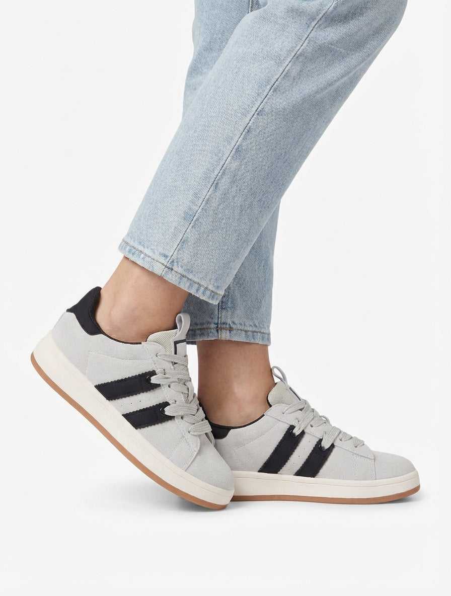 Zapatillas unicolor con bandas contrastantes - Gris