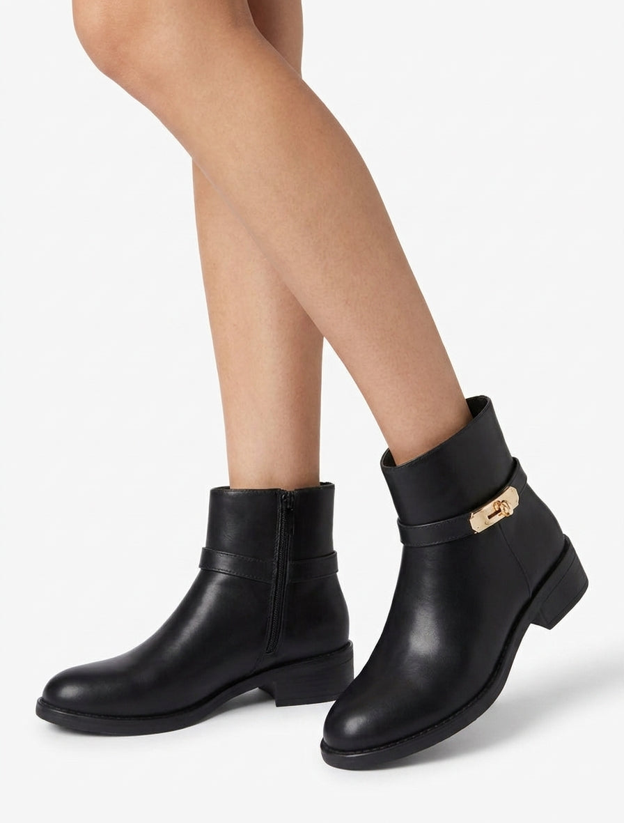 Botines de imitación con hebilla decorativa - Negro