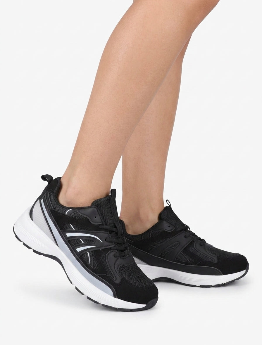 Zapatillas clásicas estilizadas - Negro