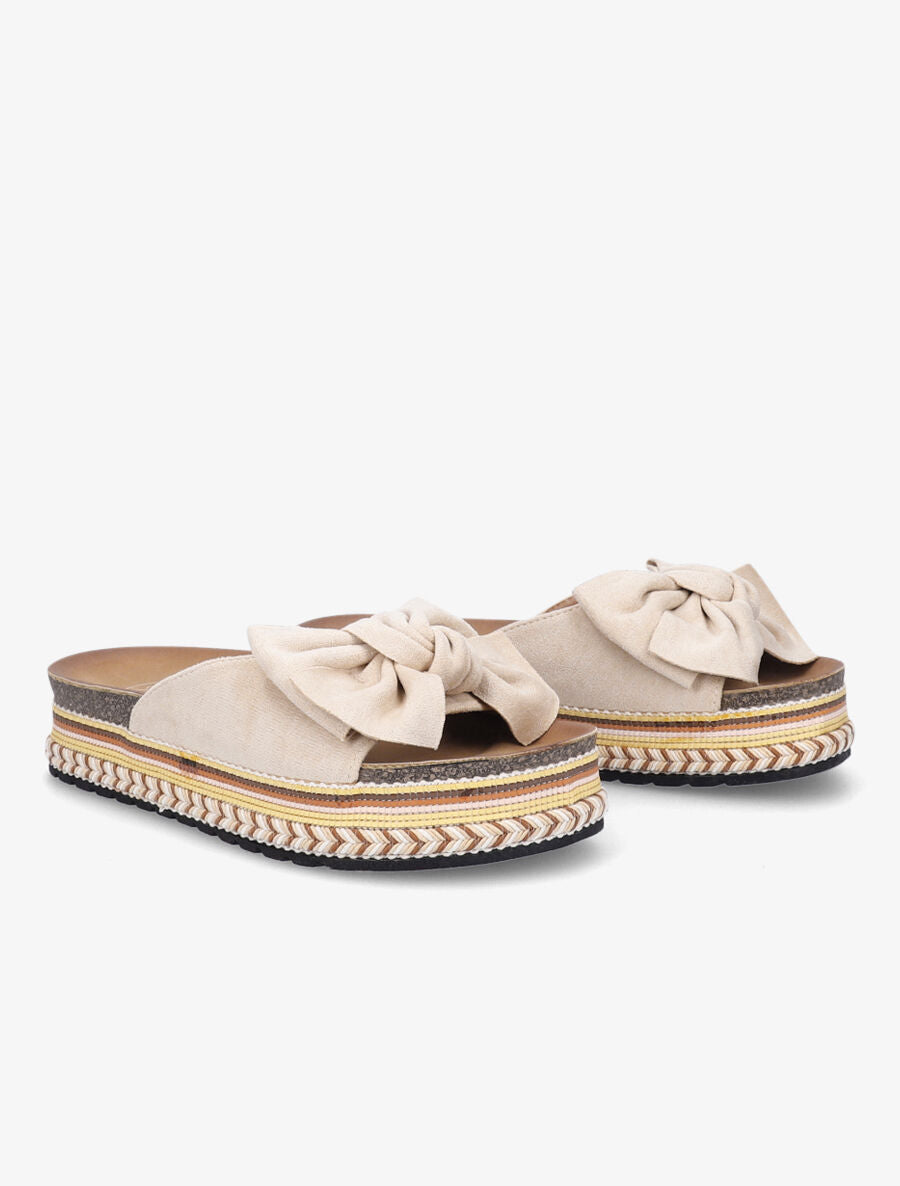 Claquettes en suédine à noeud et semelle stylisée - Beige - 4