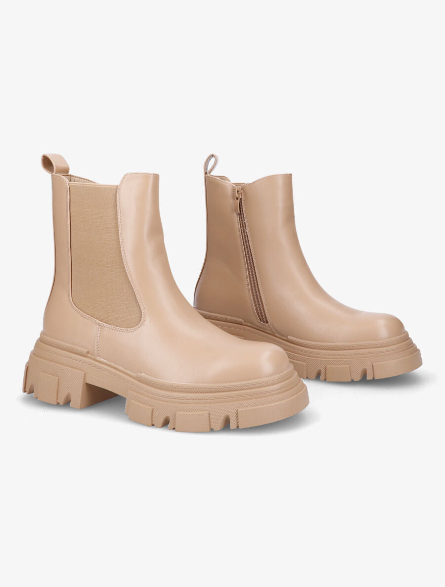 Boots à semelles crantées - Beige foncé - 4