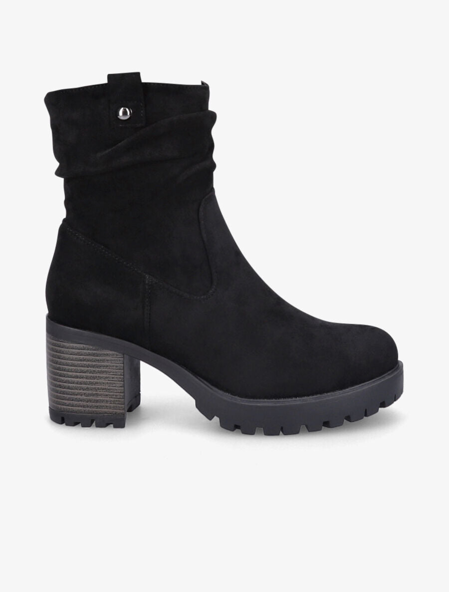 Bottines montantes en suédine plissées - Noir - 1