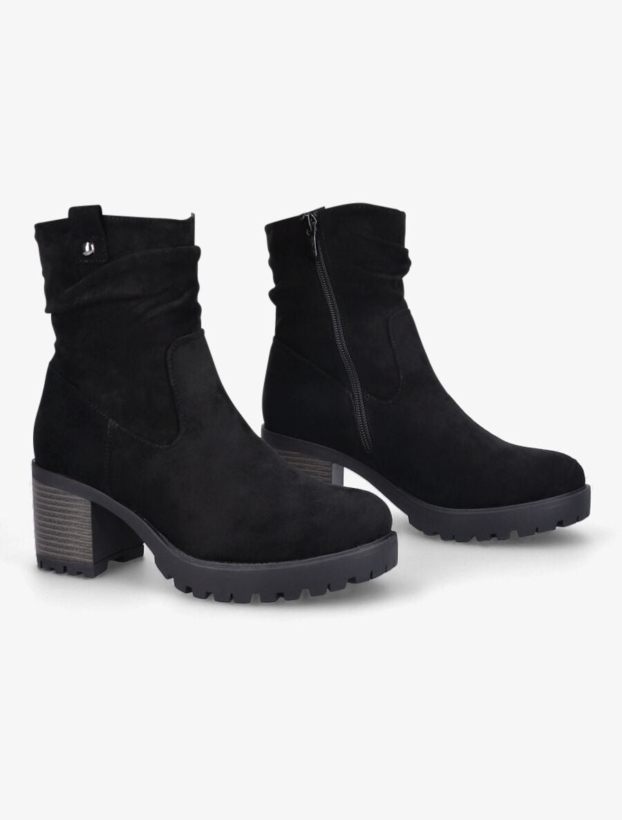 Bottines montantes en suédine plissées - Noir - 4