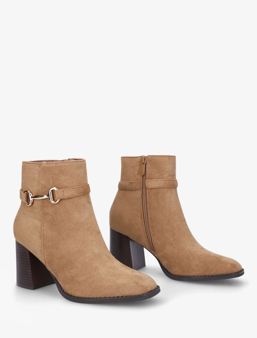Bottines en suédine à talon et boucle - Camel - 4