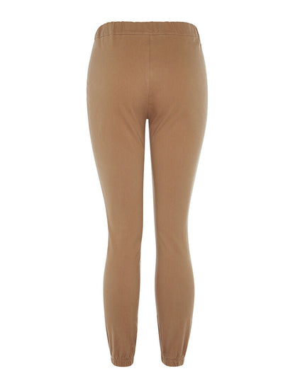 Pantalón 7/8 con bordes elásticos. - camello