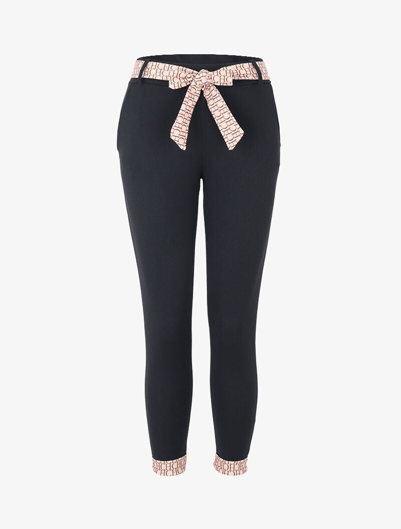 Pantalón 7/8 con bordes estampados - negro