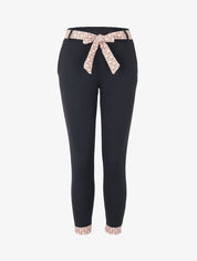 Pantalón 7/8 con bordes estampados - negro