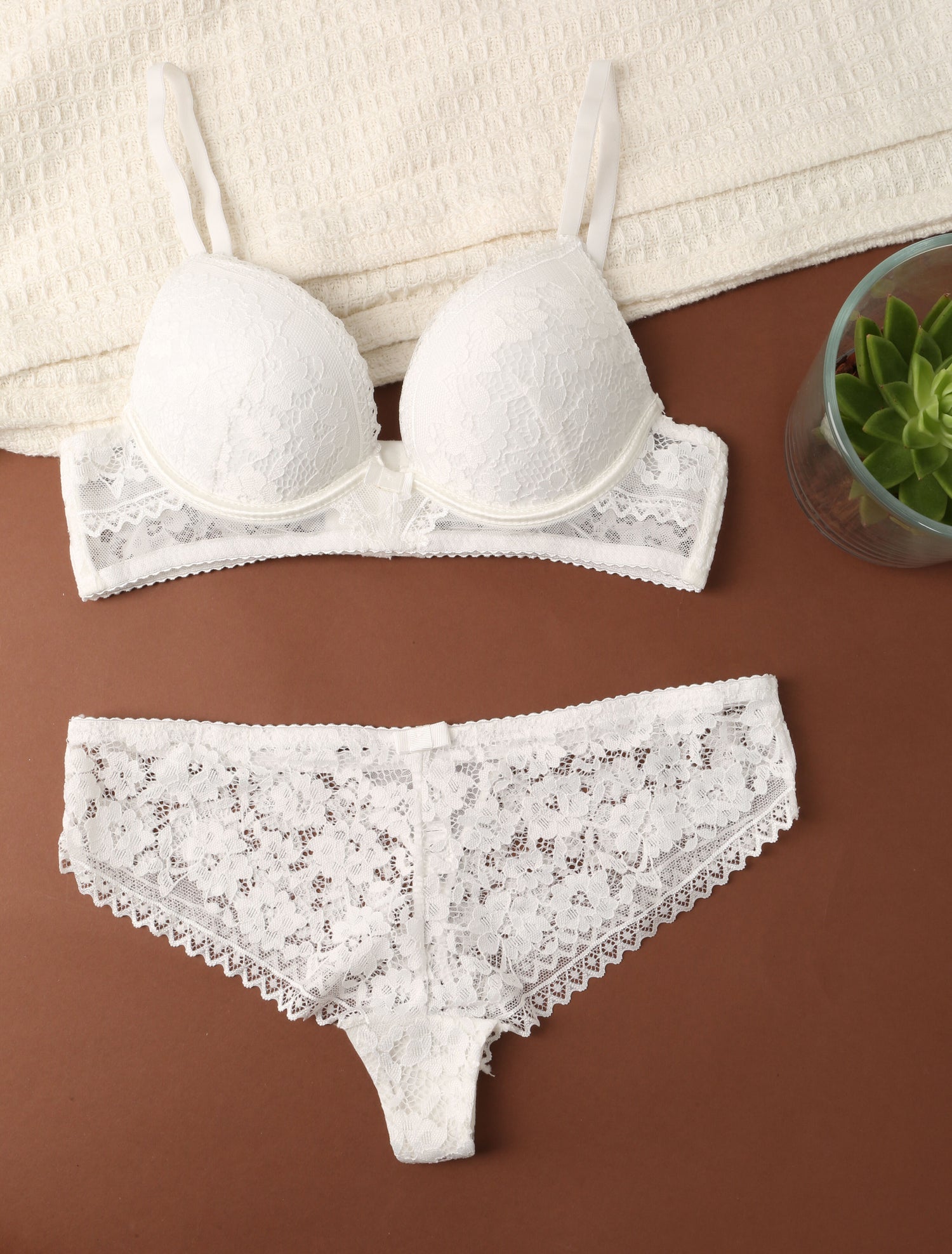 Ensemble en dentelle à motifs fleuris - Blanc - 1