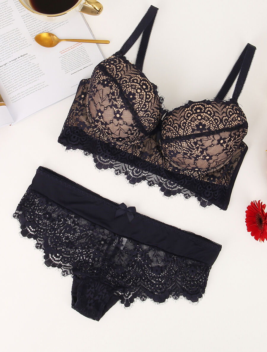 Ensemble en dentelle et en résille - Marine - 1