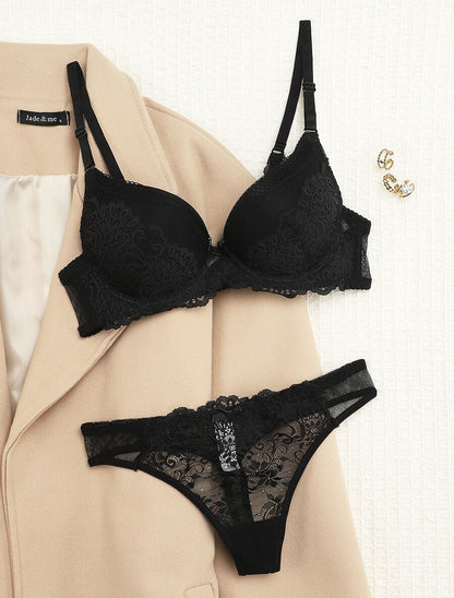 Ensemble à fine broderie festonnée et string - Noir - 4