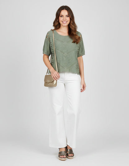 Look Clora