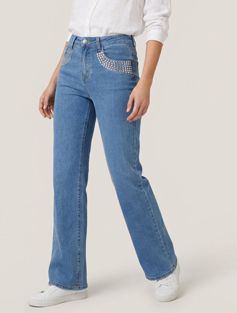 Pantalón vaquero de pierna ancha con tachuelas y corte recto. - Azul