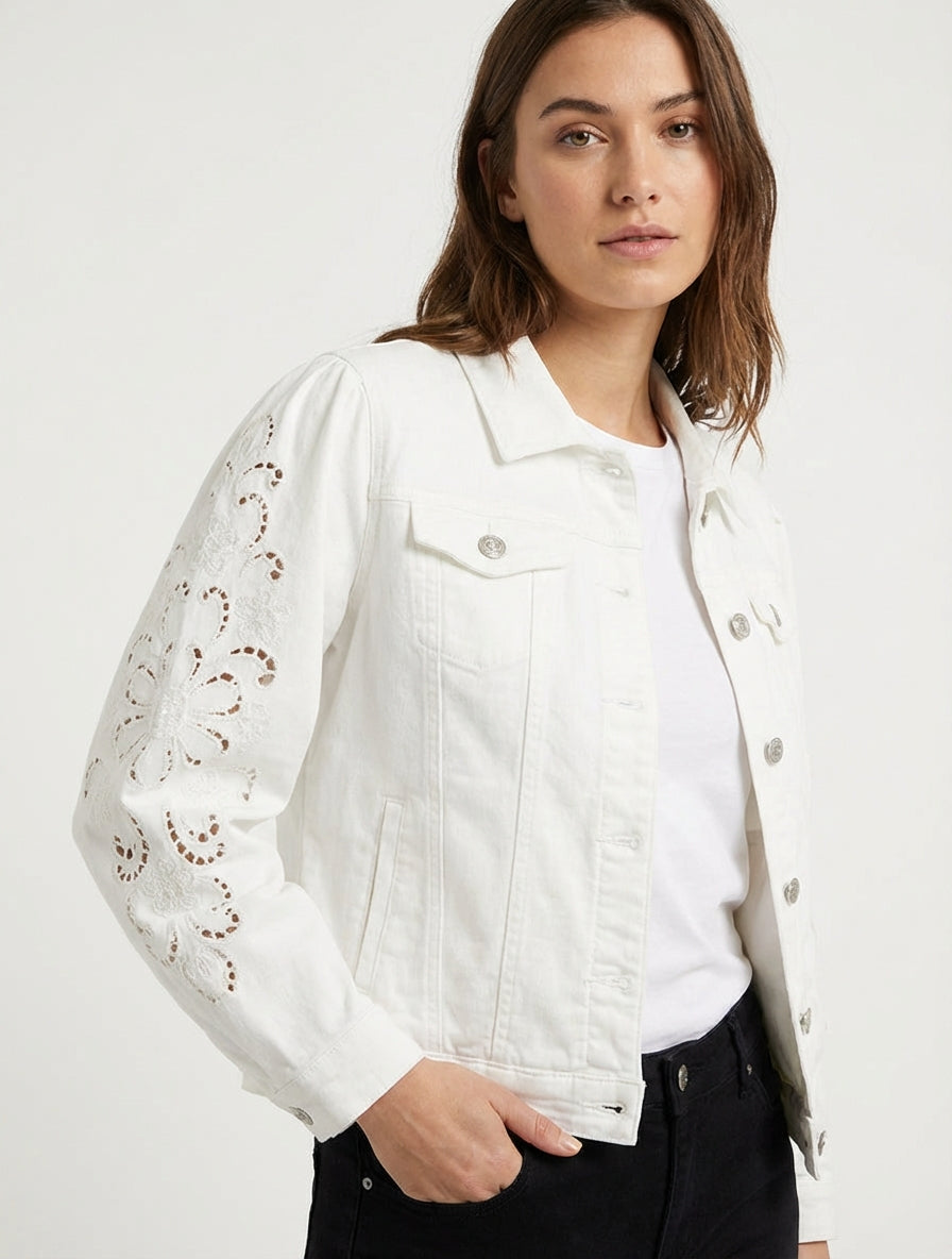 Chaqueta vaquera con mangas bordadas - Blanco