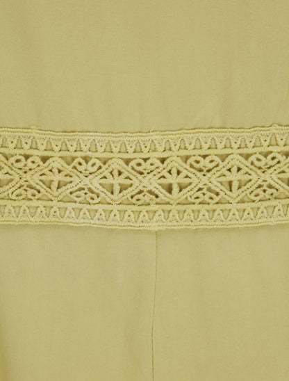 Combishort cintré fluide à détail dentelle - Vert tilleul - 3
