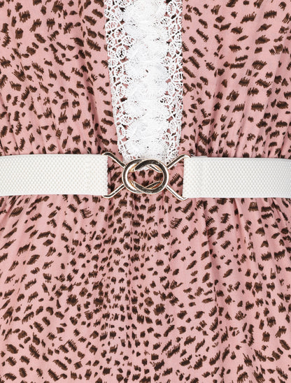 Robe longue patineuse à col dentelle et imprimé moucheté - Rose - 3