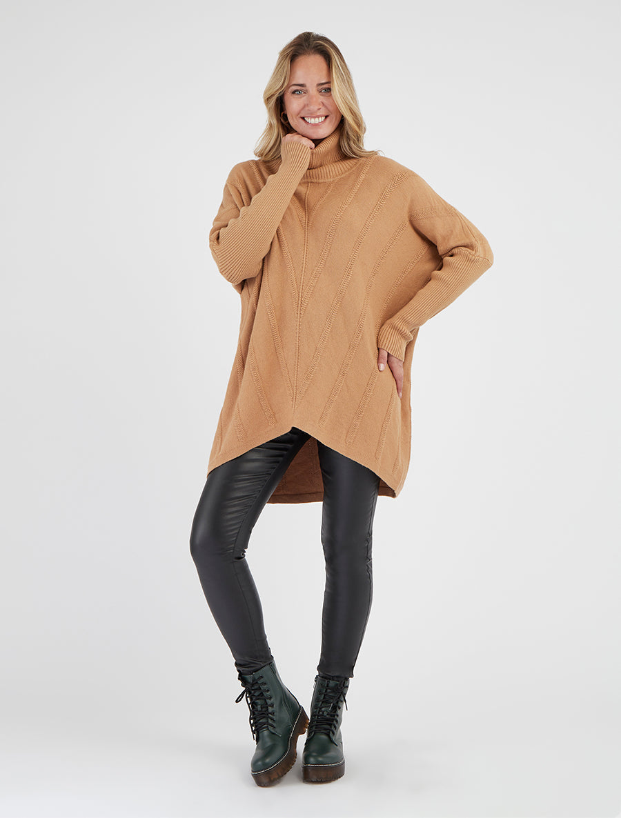 Jersey largo liso de cuello alto - Camello