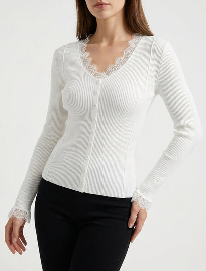 Jersey ajustado con cuello en V de encaje y botones - Crudo