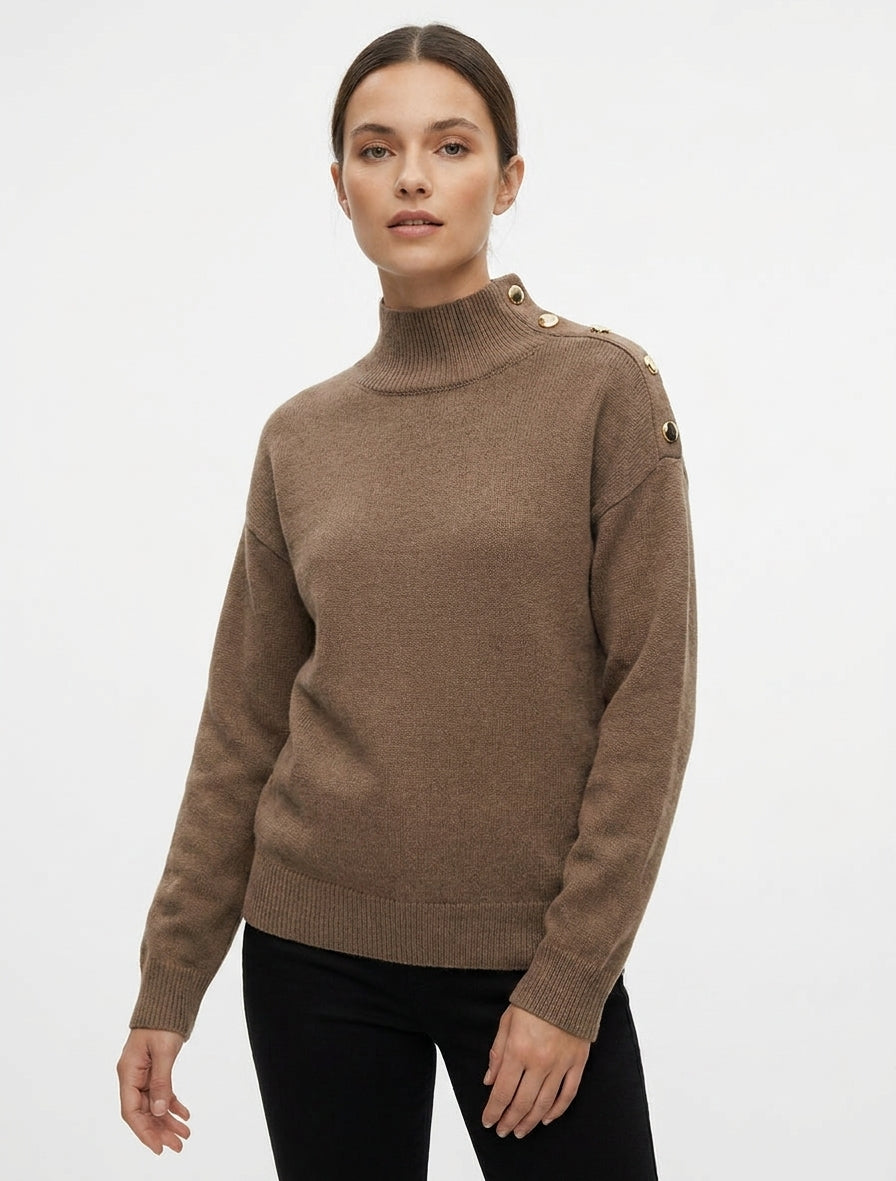 Jersey recto con cuello alto y botones metálicos. - Marrón