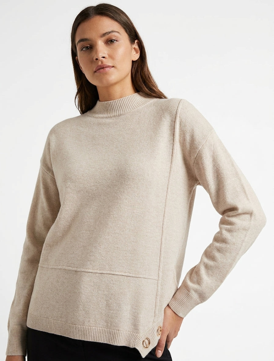 Jersey liso con canesú de ojales - Beis