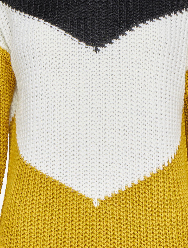 Pull en maille épaisse à motif en V tricolore et col bateau - Moutarde - 3