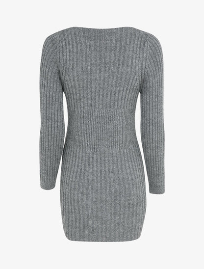 Pull long à boutons dorés stylisés - Gris foncé - 2