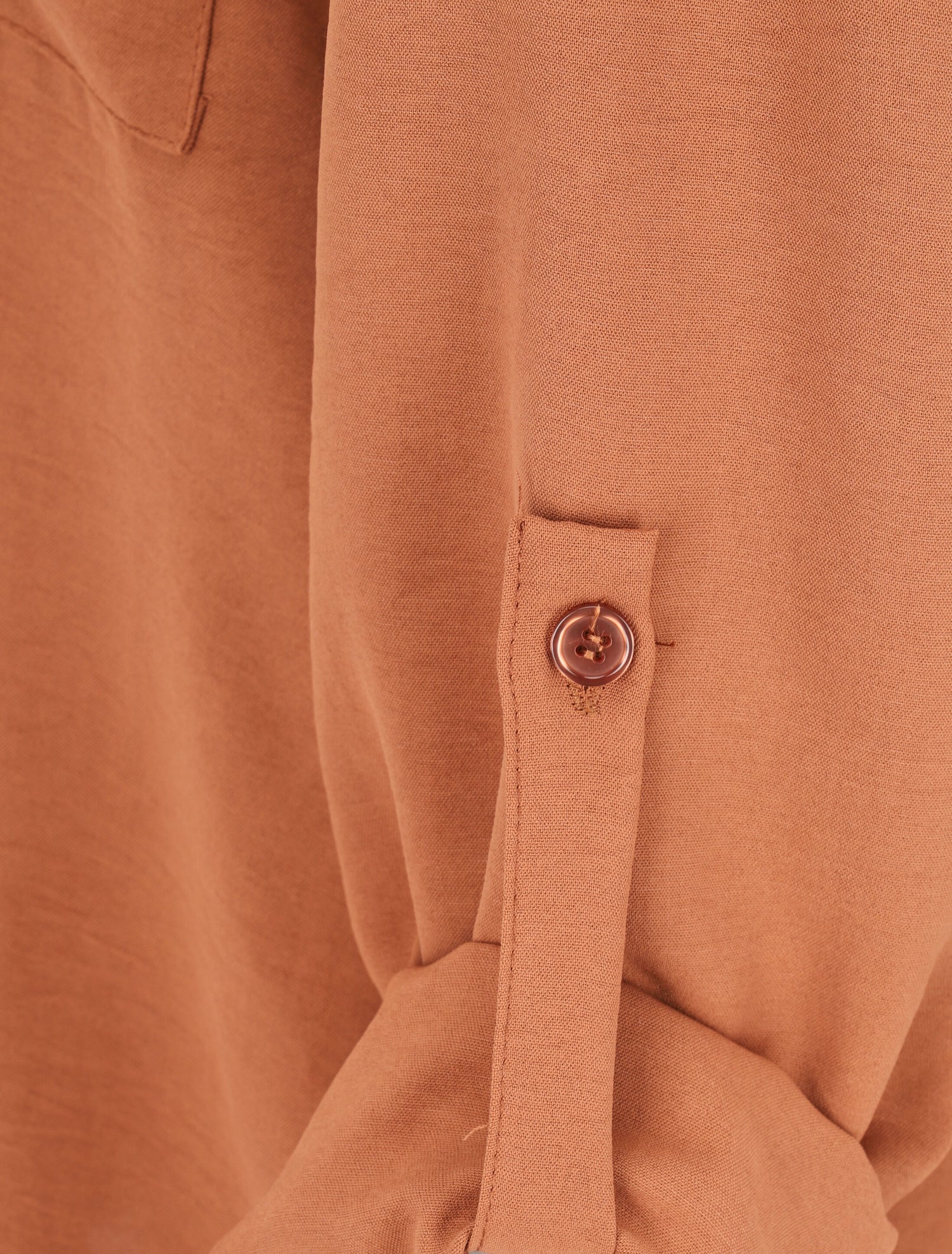 Chemise oversize avec chaîne à maillons dorés au dos - Camel - 3