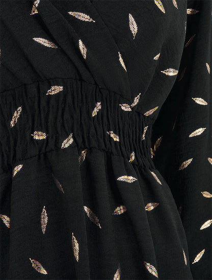 Robe élastiquée à flocage plumes irisées - Noir - 3