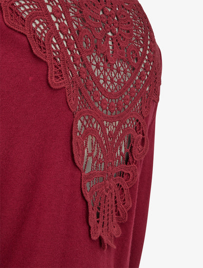 Jersey con cuello drapeado y espalda de crochet. - Burdeos